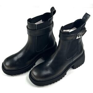 Steve Madden Gates Chelsea Boots Black Distressed Leather Women's 7M Buckle Lug